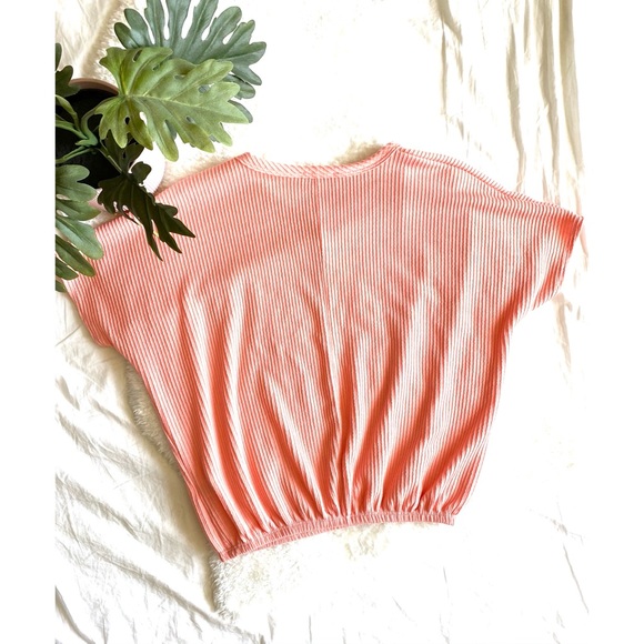 Olivia Rae Pink Crop Top - Picture 3 of 3